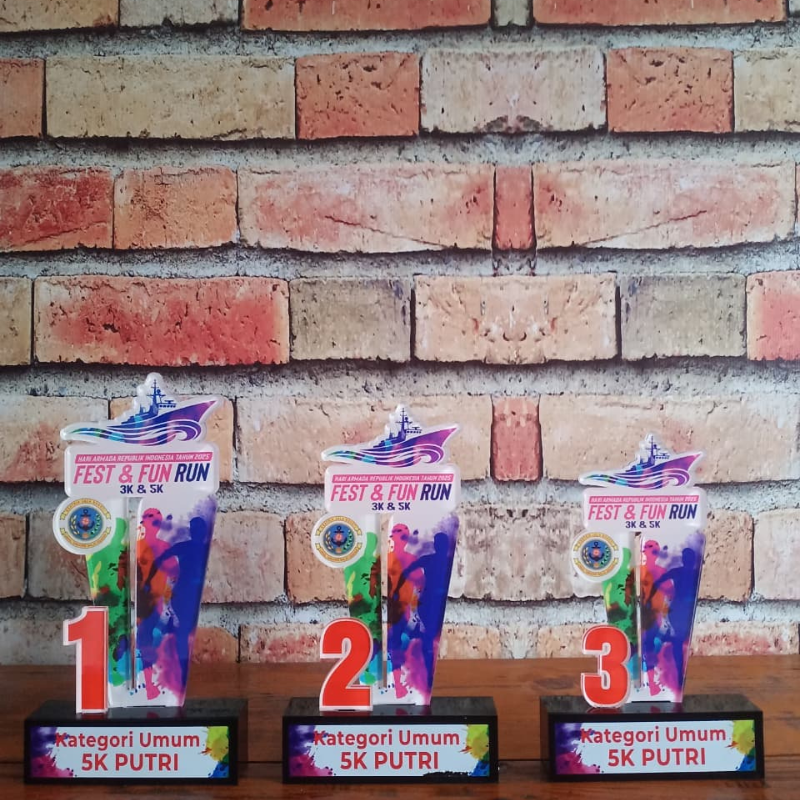 Women's 5K Fest & Fun Run Trophy – 1st/2nd/3rd Place